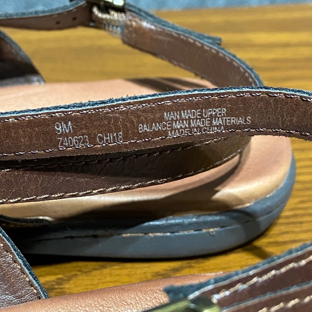 b.o.c. Born Concept Clearwater Dark Brown Floral Laser Cut Sandals Women's 9M - Picture 6 of 8